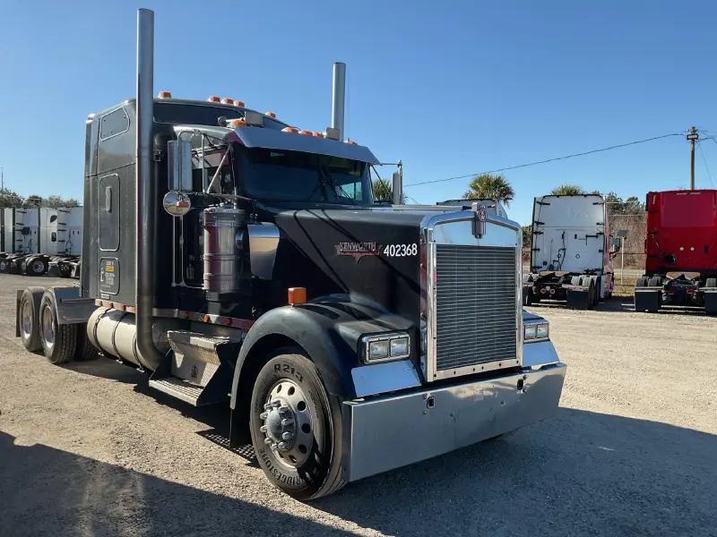 2005 KENWORTH W900B