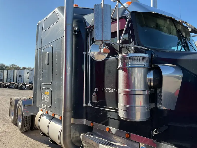 2005 KENWORTH W900B