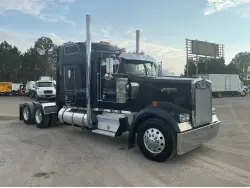 2005 KENWORTH W900B