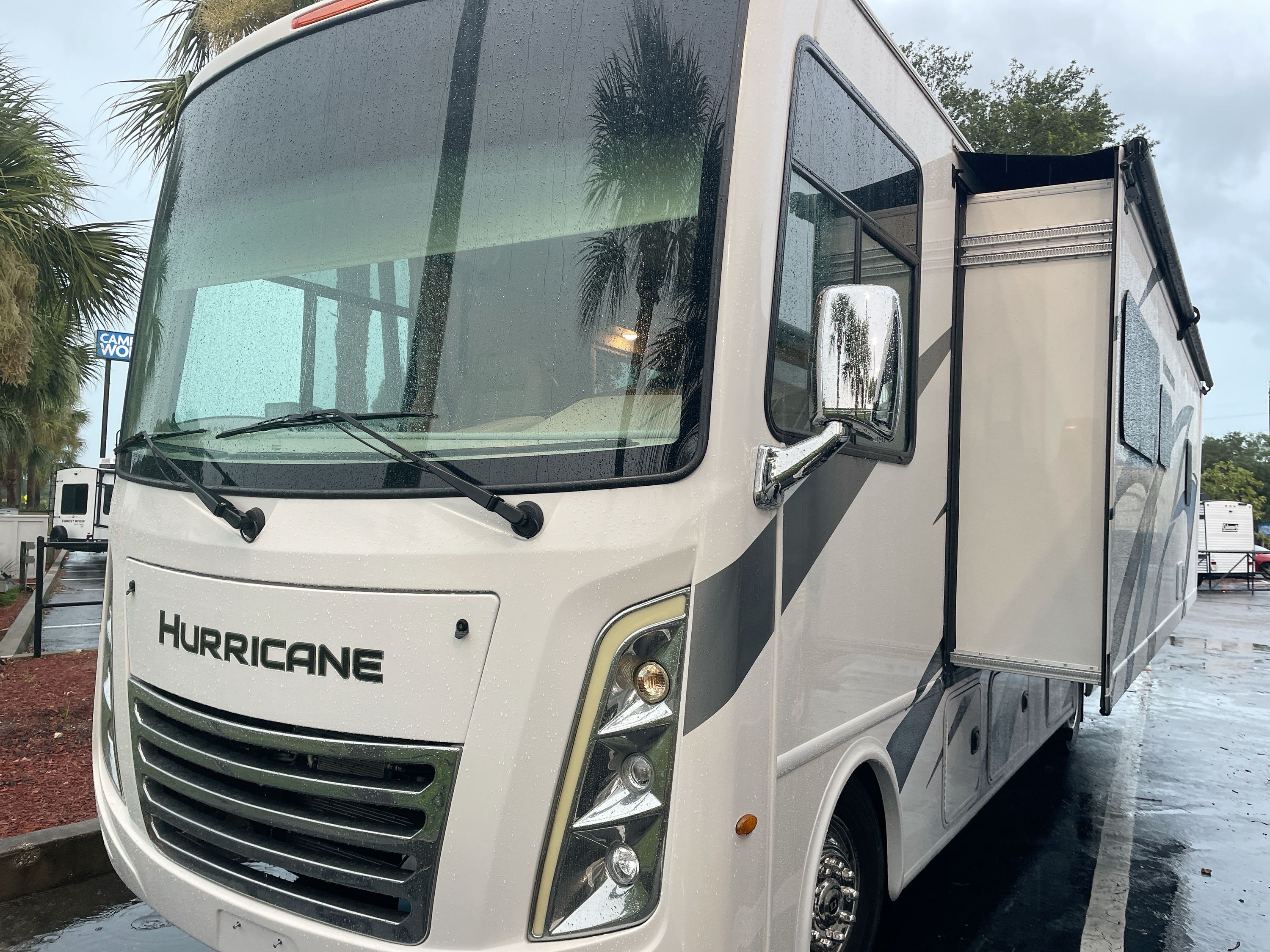 2024 Thor HURRICANE 29M RV