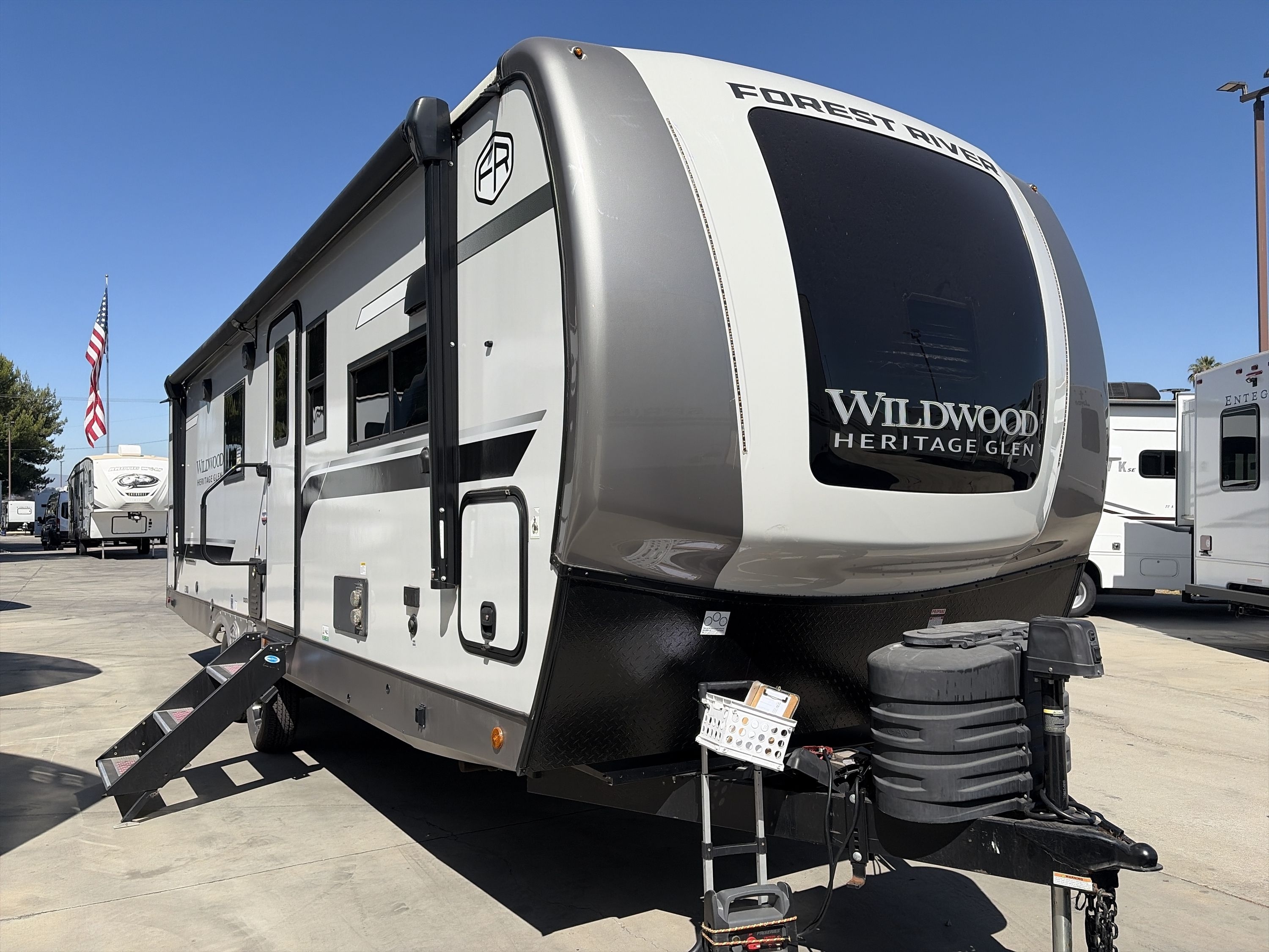 2025 Forest River WILDWOOD HERITAGE GLEN 261FKRB RV