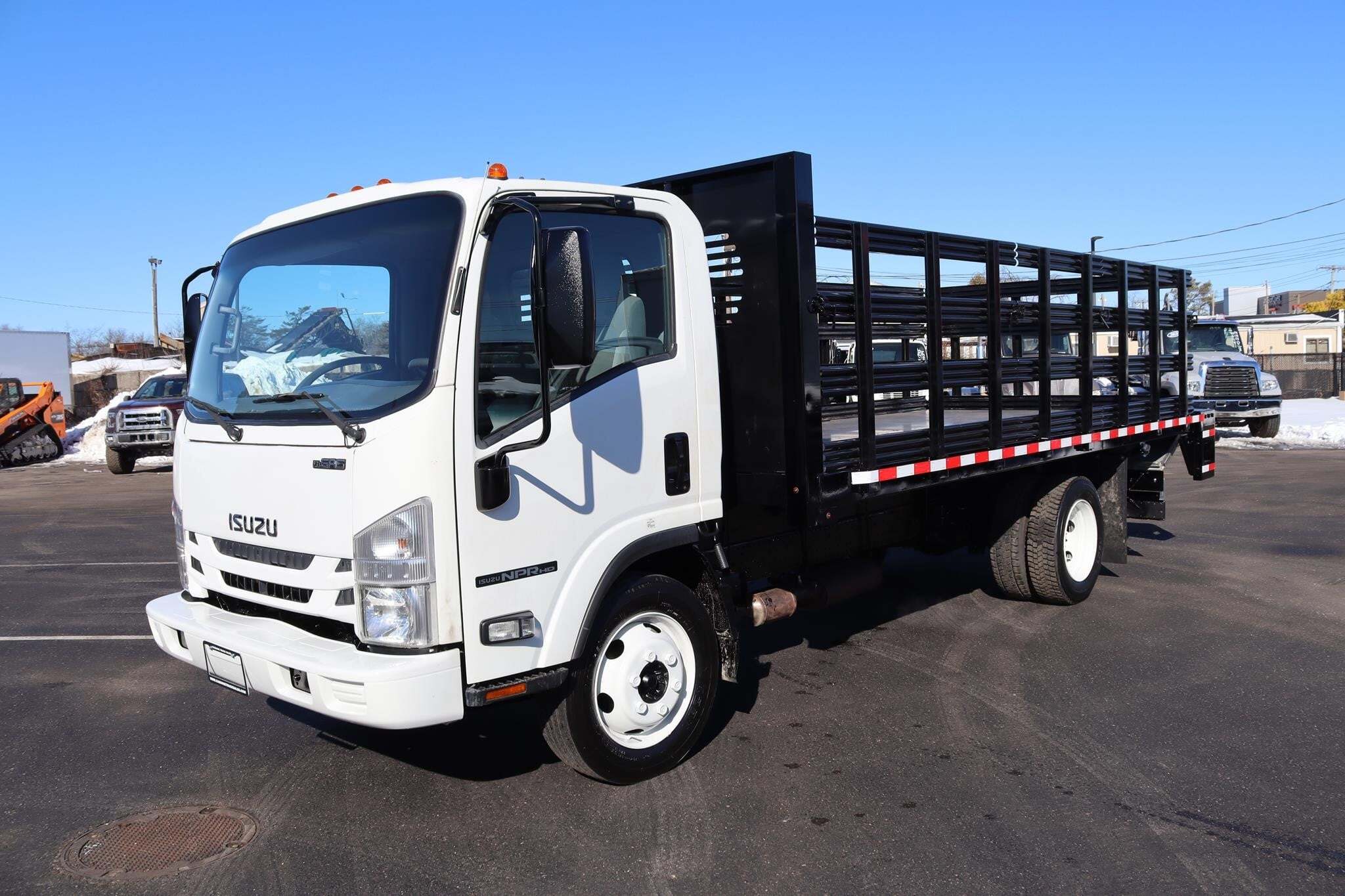 2019 ISUZU NPR HD in Ronkonkoma, NY