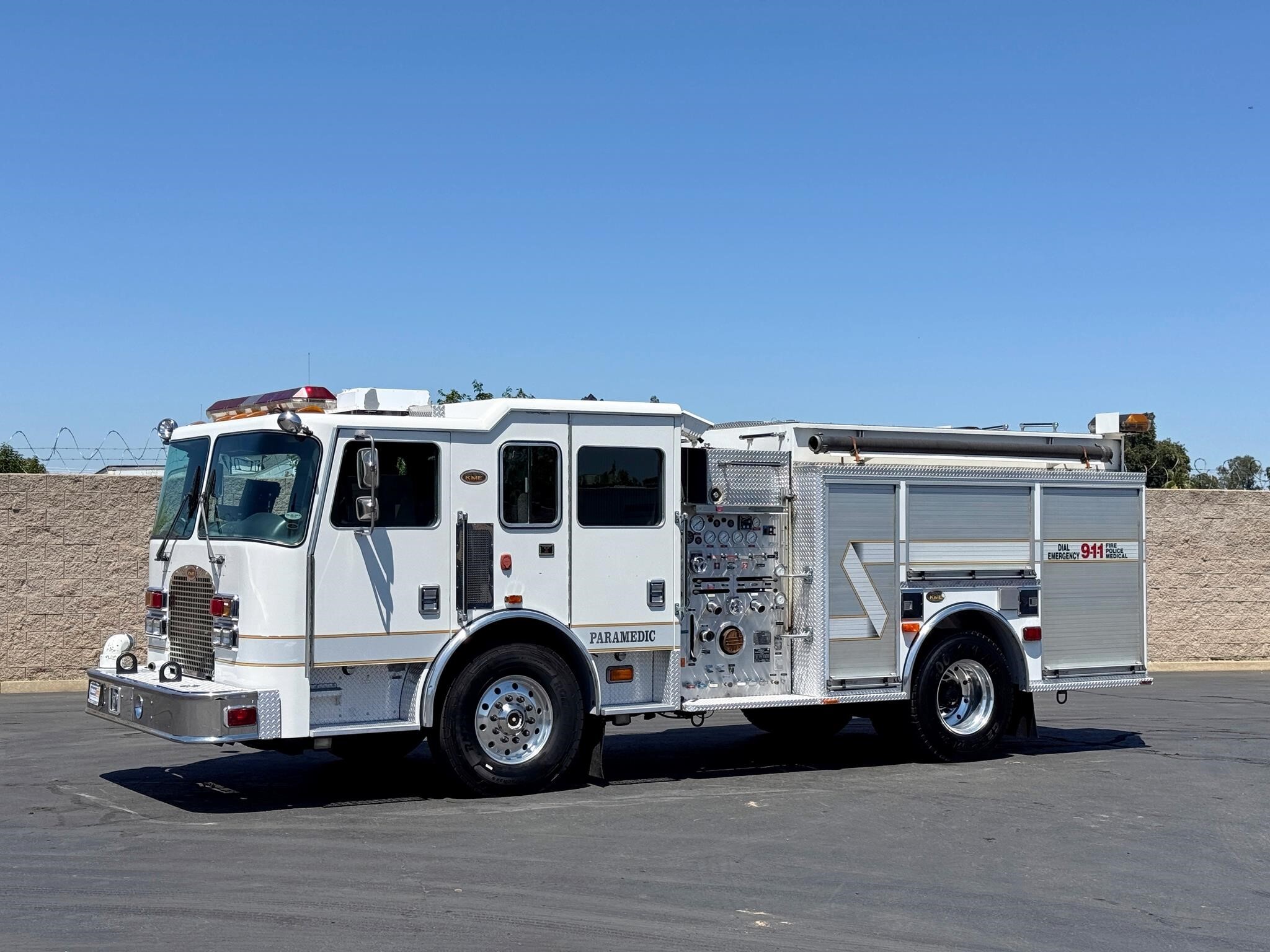 2000 KME FIREHAWK in Sacramento, CA