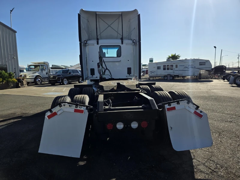 2022 KENWORTH T680