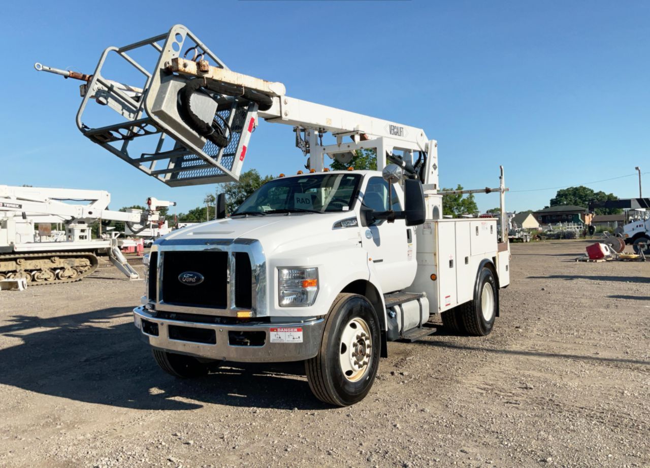 2019 FORD F750 in Poulsbo, WA