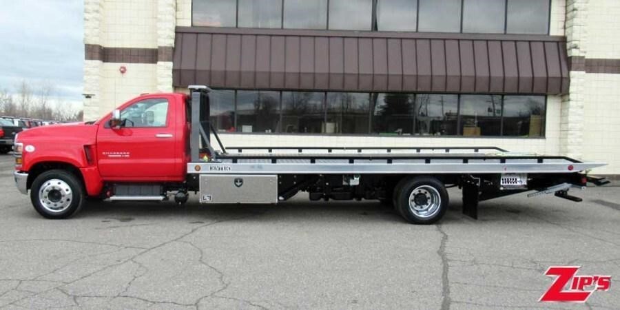 2023 CHEVROLET SILVERADO 6500HD in New Hampton, IA