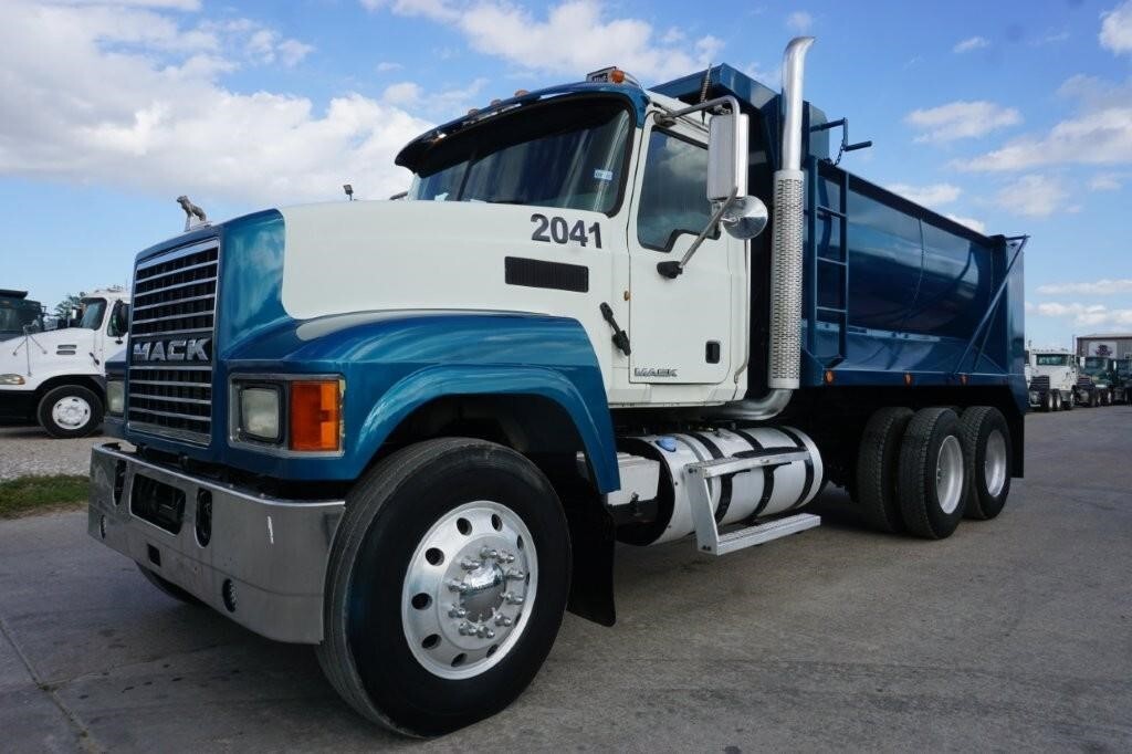 2013 MACK 600 in Houston, TX