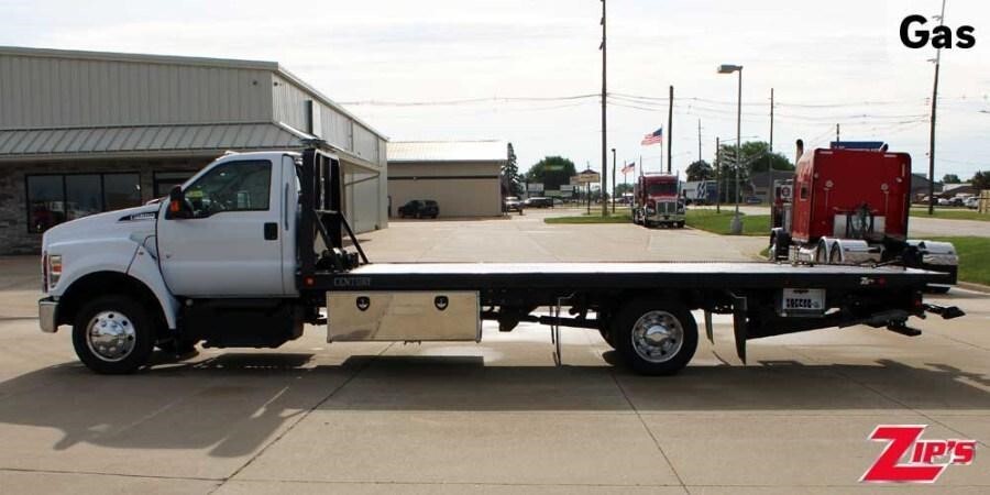 2023 FORD F650 in New Hampton, IA