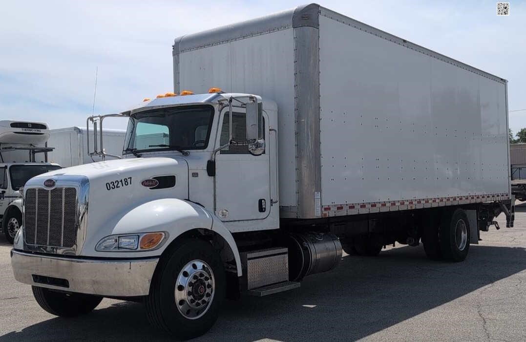 2020 PETERBILT 337 in South Holland, IL