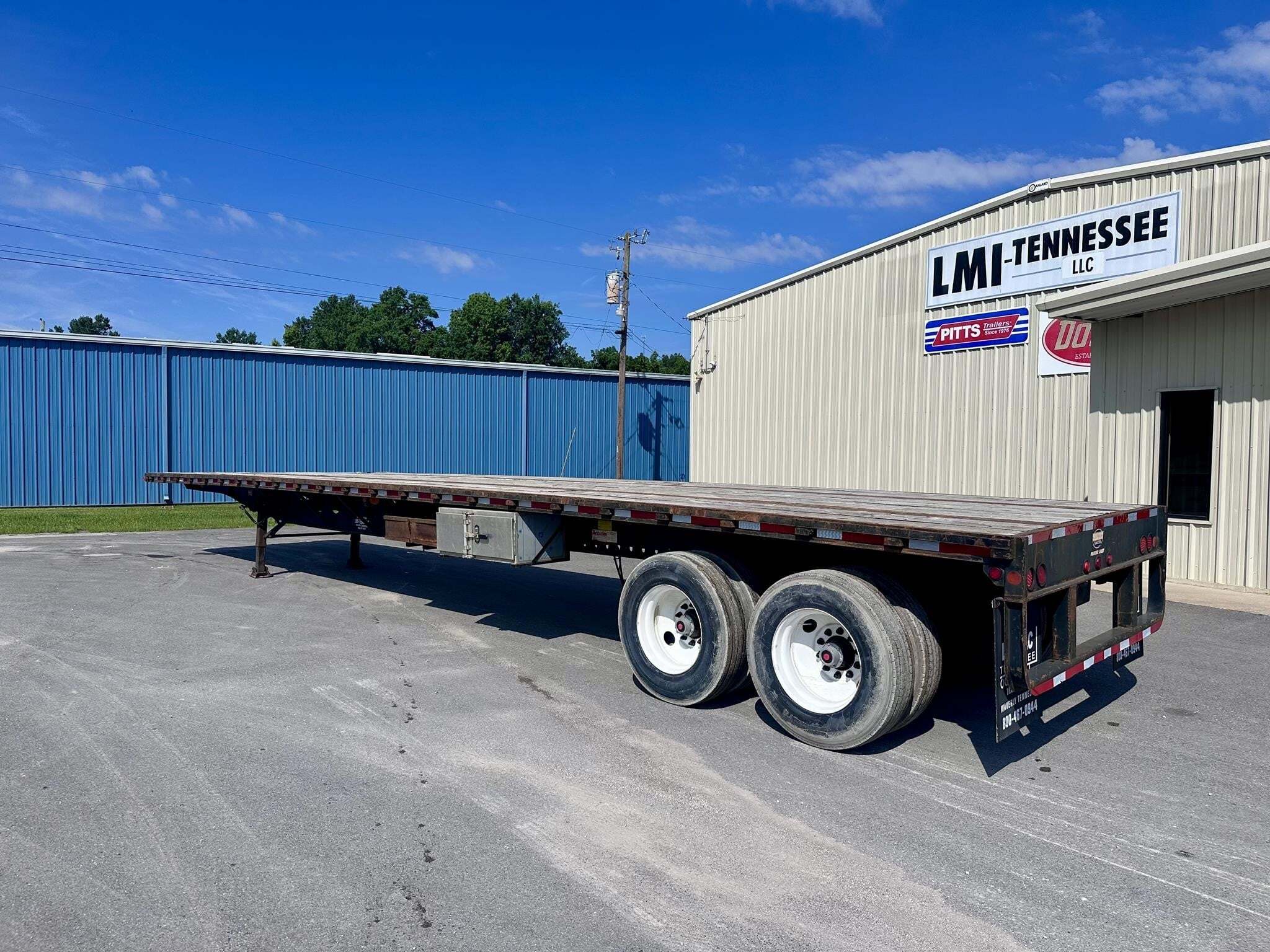 2001 LUFKIN FLAT in Waverly, TN