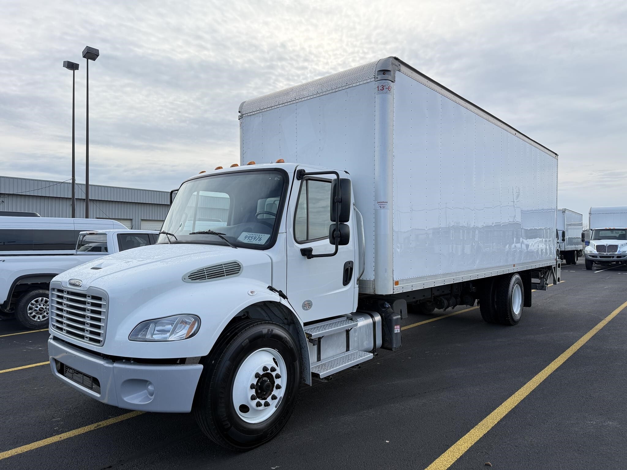 2022 FREIGHTLINER BUSINESS CLASS M2 106 in Louisville, KY