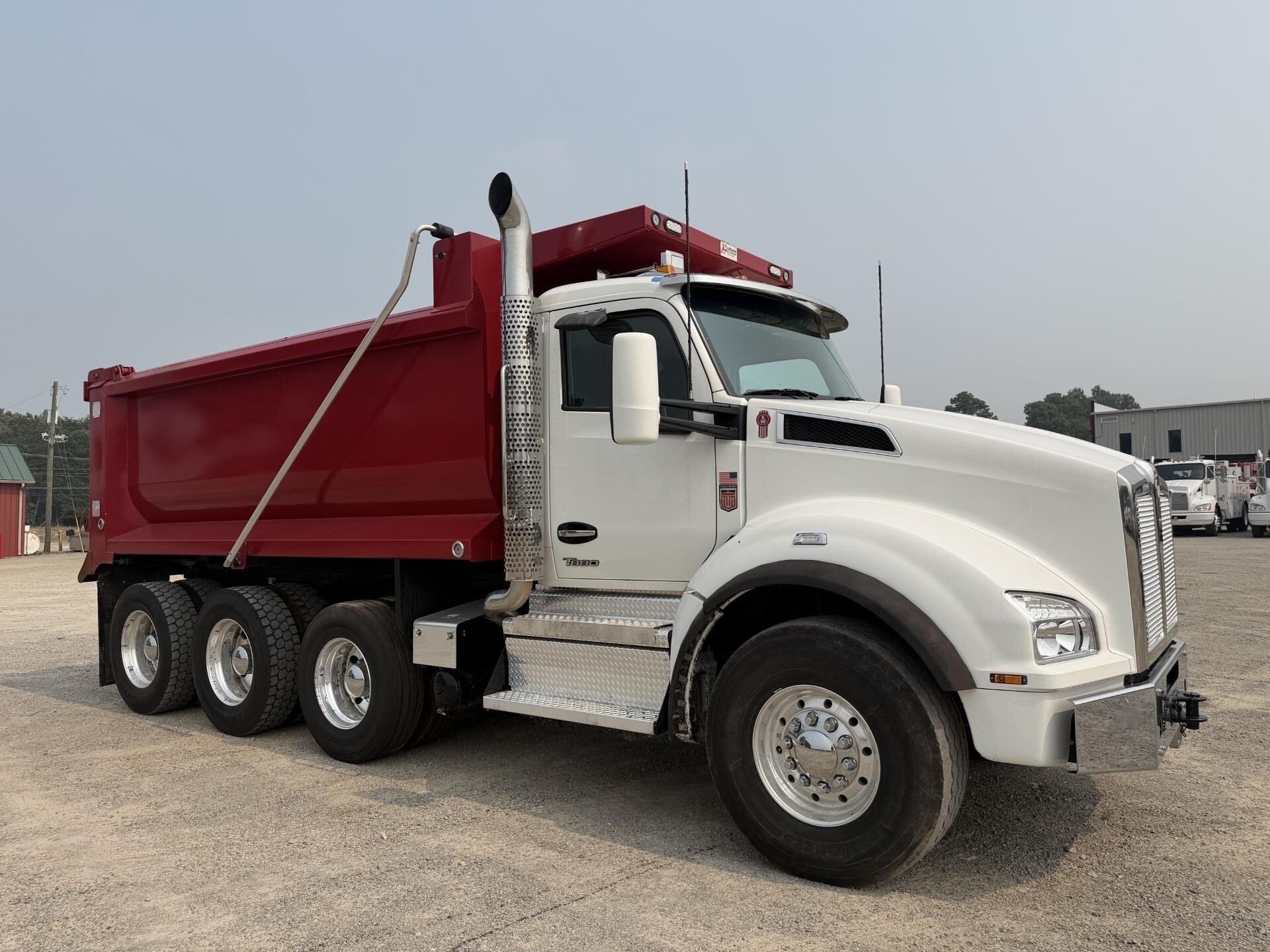 2025 KENWORTH T880 in Chatham, VA