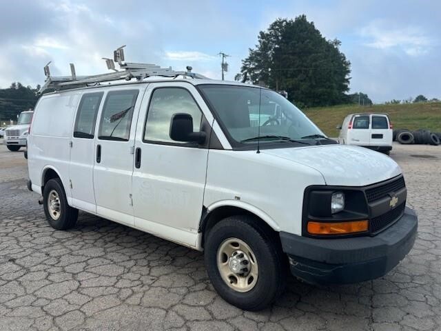 2017 CHEVROLET EXPRESS 2500 in Chatham, VA