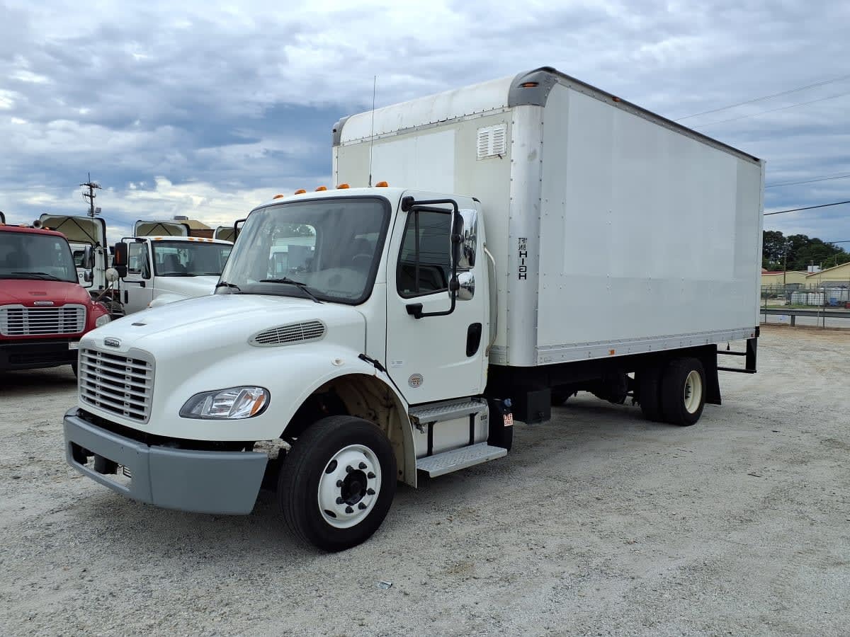 2022 FREIGHTLINER BUSINESS CLASS M2 106 in Greenville, SC