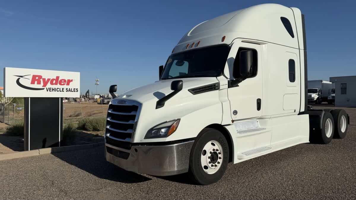 2021 FREIGHTLINER CASCADIA 126 in Commerce City, CO