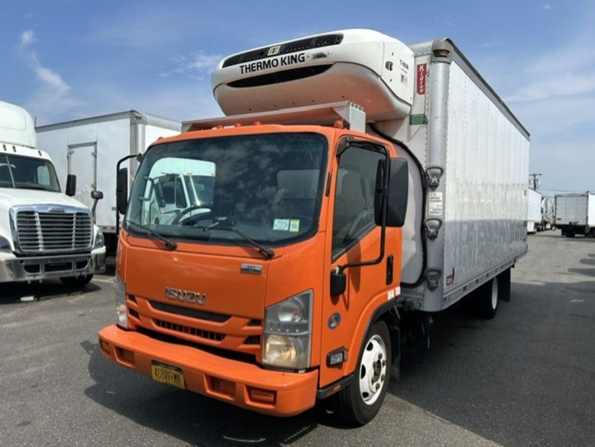 2020 ISUZU NQR in Farmingdale, NY