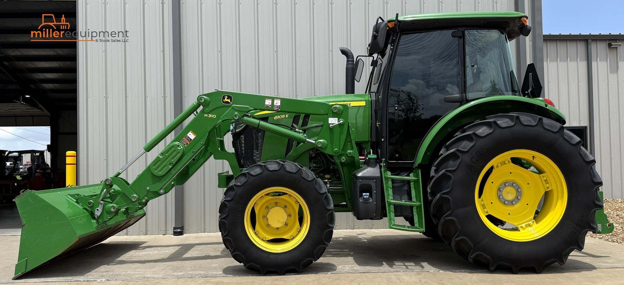 2021 JOHN DEERE 6105E in Heber Springs, AR