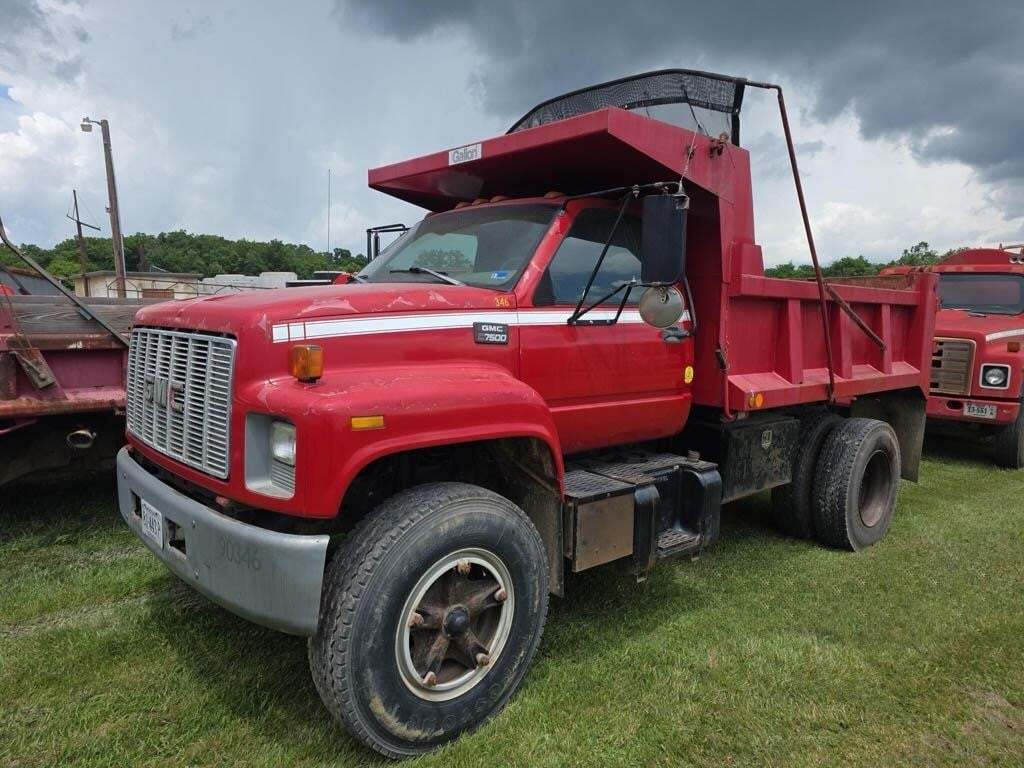 1999 GMC TOPKICK C7500 in Chantilly, VA