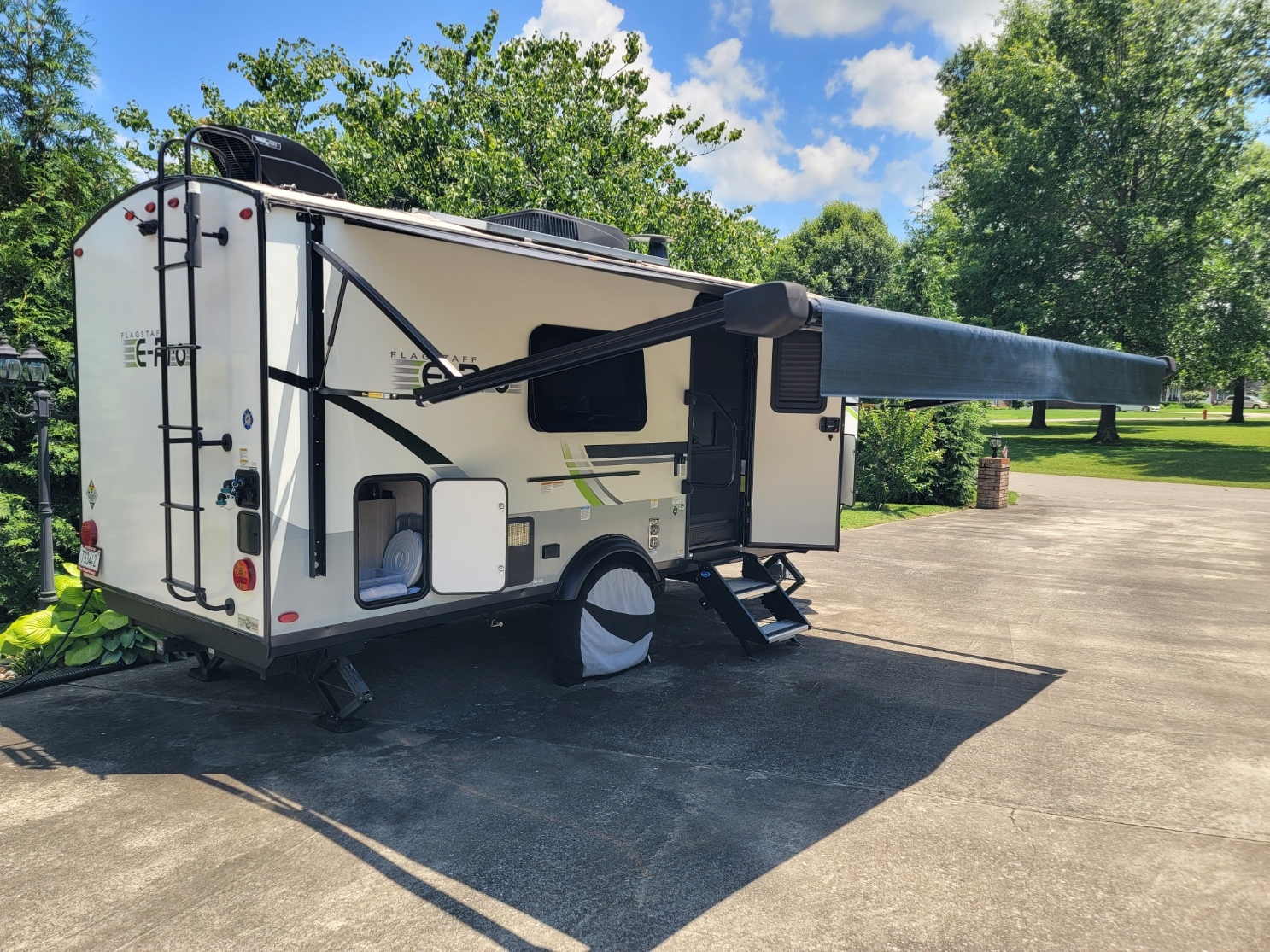 2023 Forest River FLAGSTAFF E-PRO E19FD in cookeville TN