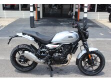 Royal Enfield Debuts Guerrilla 450 Apex image