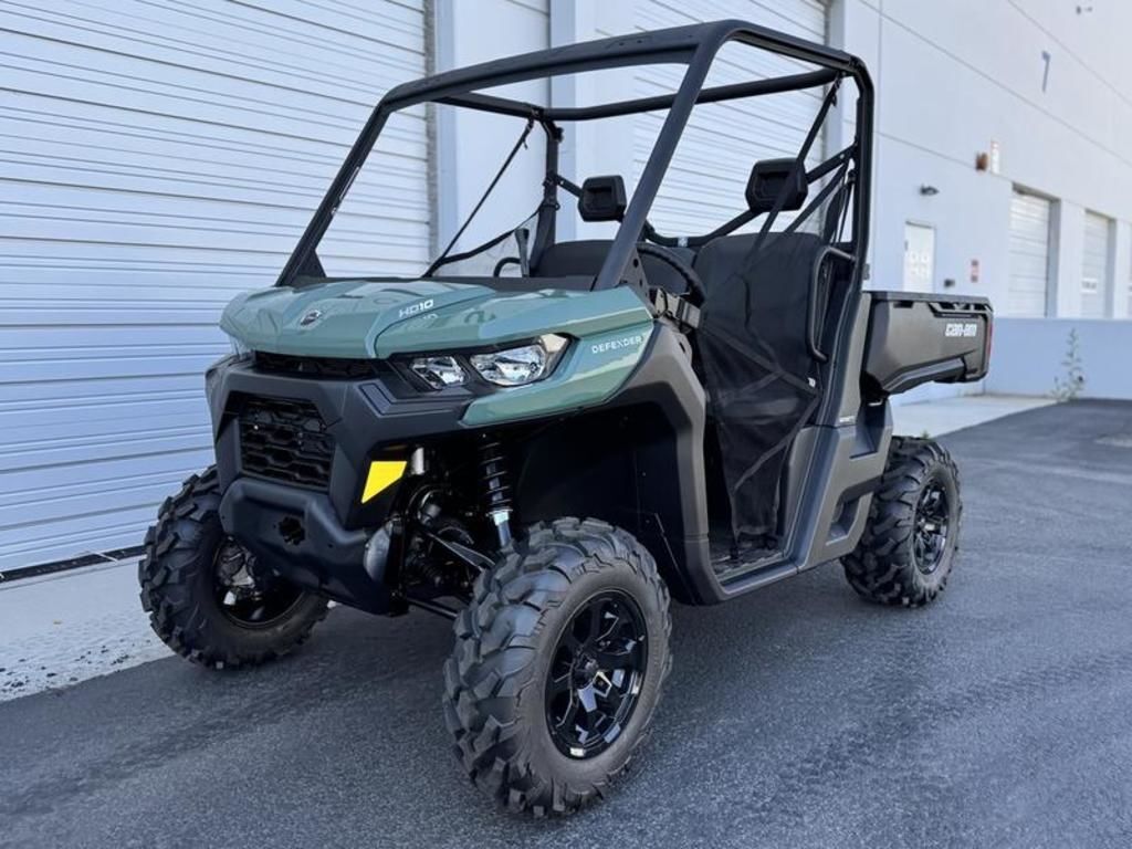 2025 Can-Am Defender DPS HD10 Compass Green UTV/Utility ATV