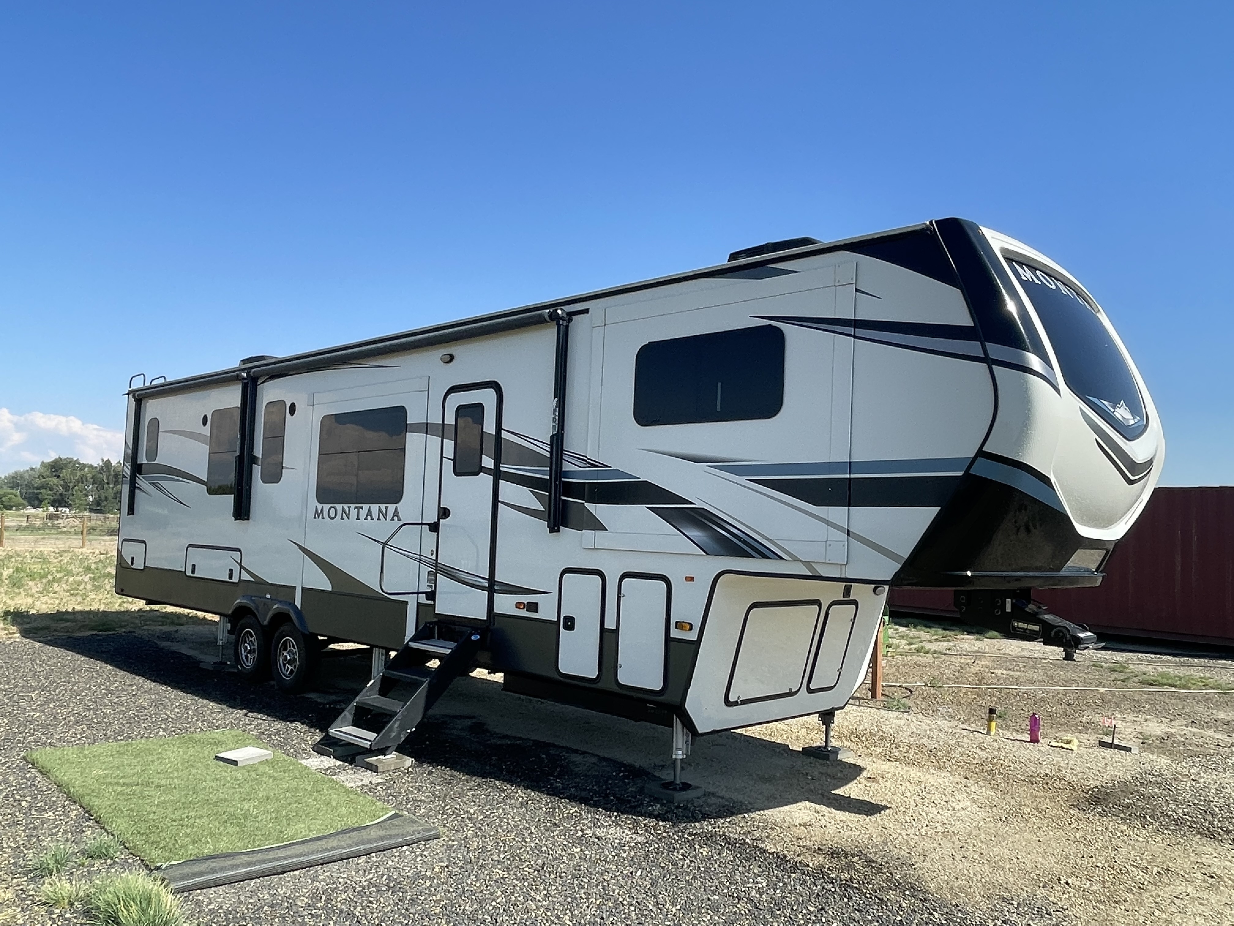 2021 Keystone MONTANA 3762BP RV