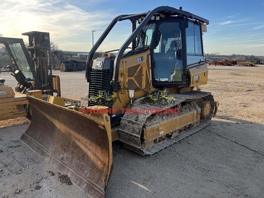 2022 CATERPILLAR D3 in Burleson, TX
