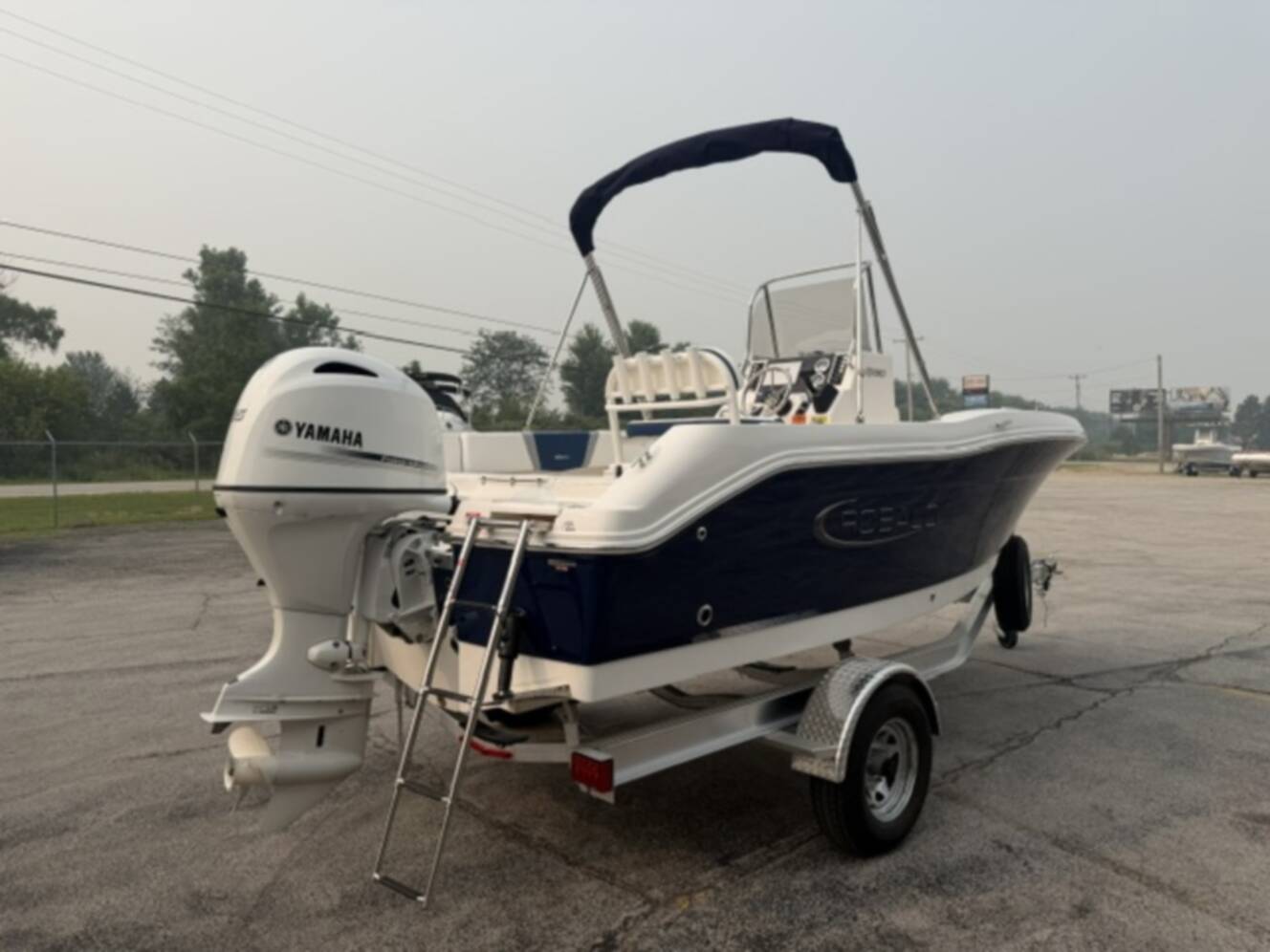 A photo of this 2027 Robalo R180 CC