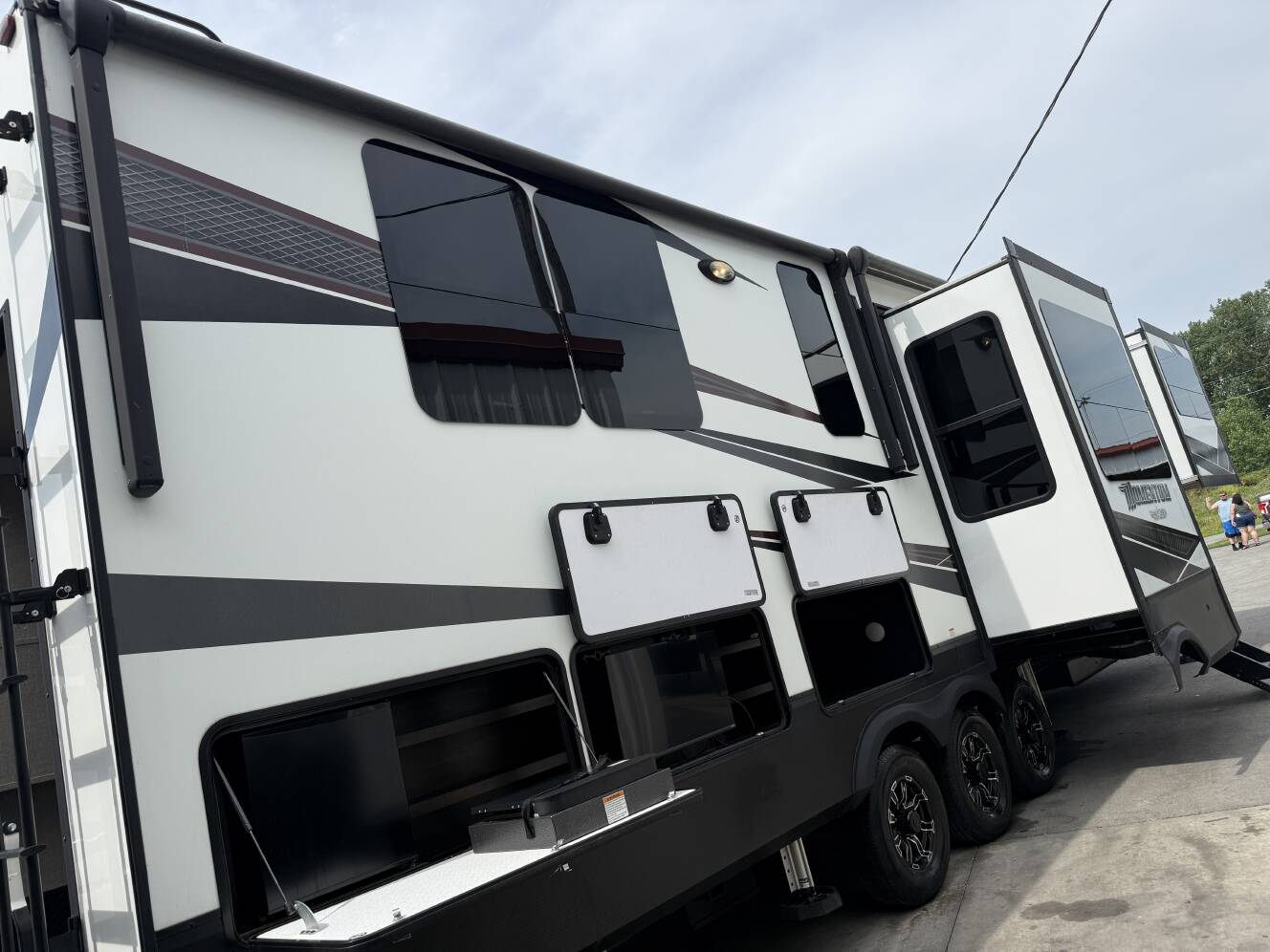 A photo of this 2019 Grand Design MOMENTUM 376TH