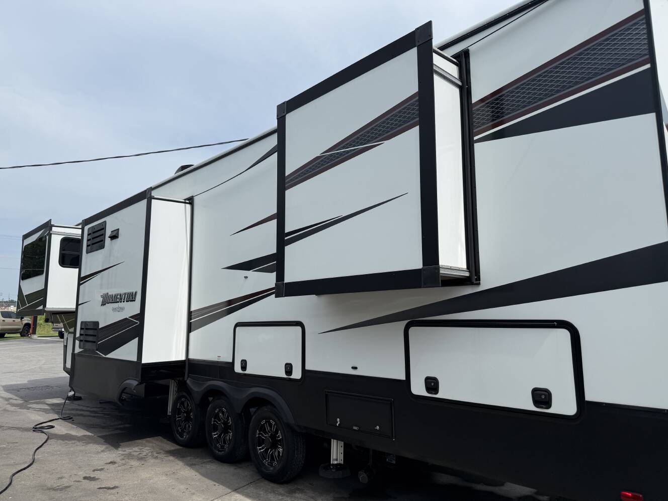 A photo of this 2019 Grand Design MOMENTUM 376TH