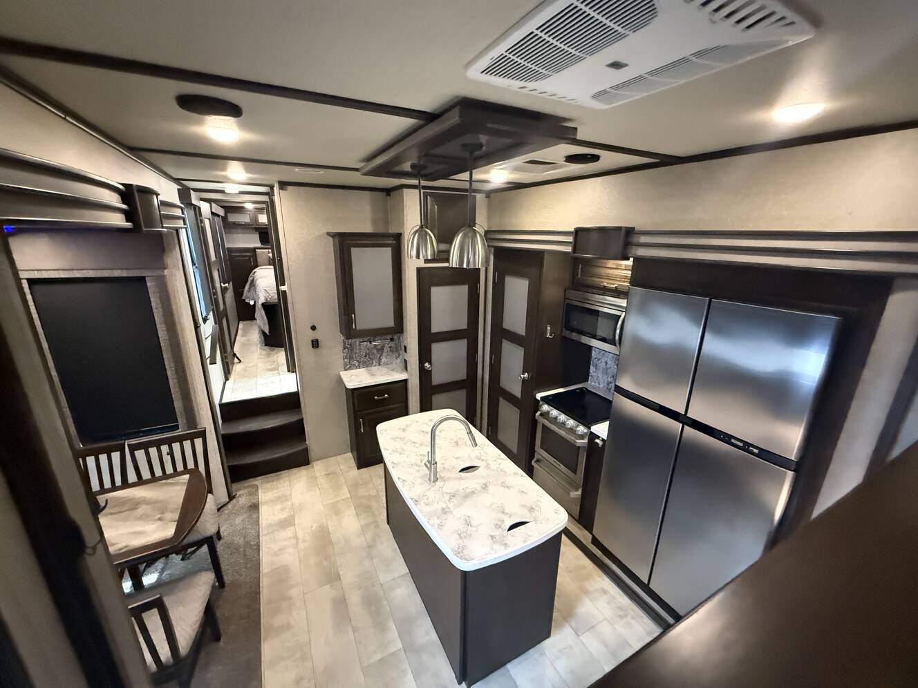 A photo of this 2019 Grand Design MOMENTUM 376TH