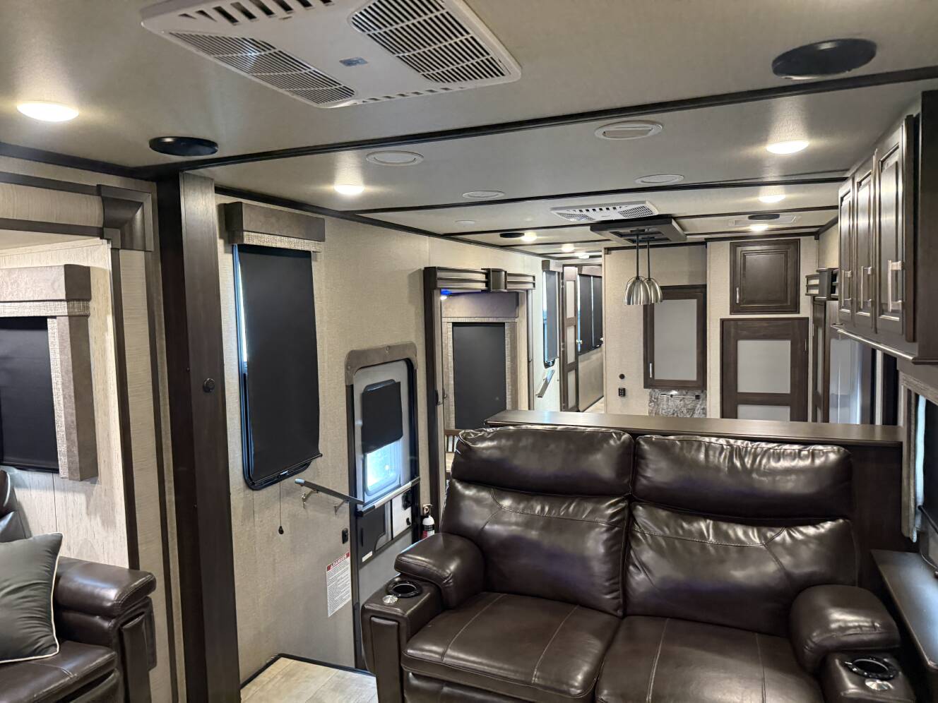 A photo of this 2019 Grand Design MOMENTUM 376TH