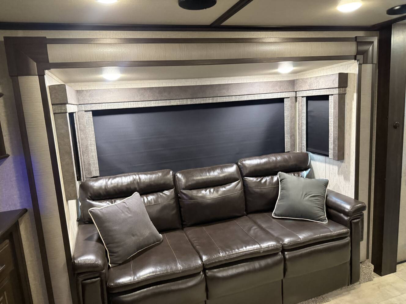A photo of this 2019 Grand Design MOMENTUM 376TH