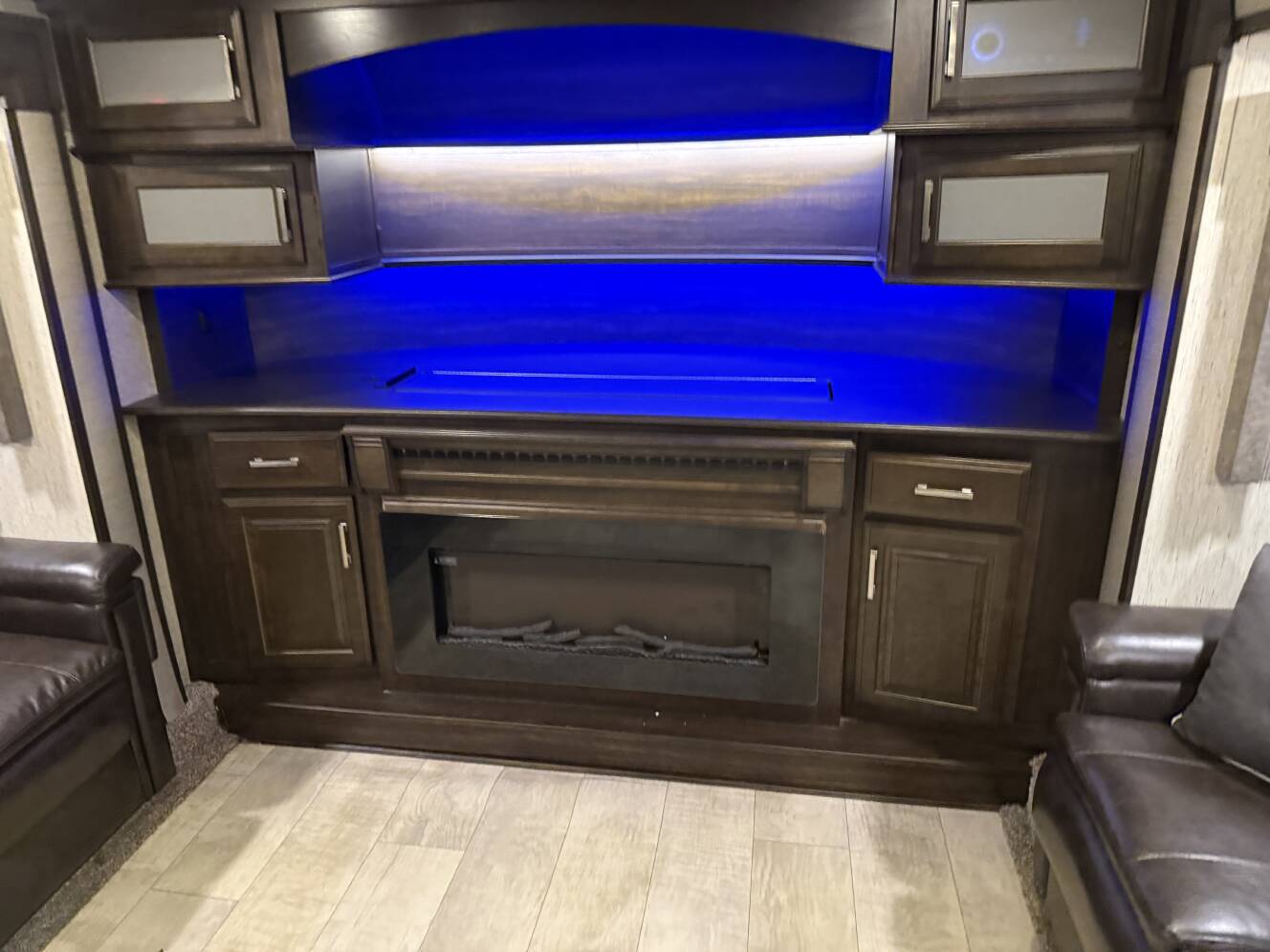 A photo of this 2019 Grand Design MOMENTUM 376TH