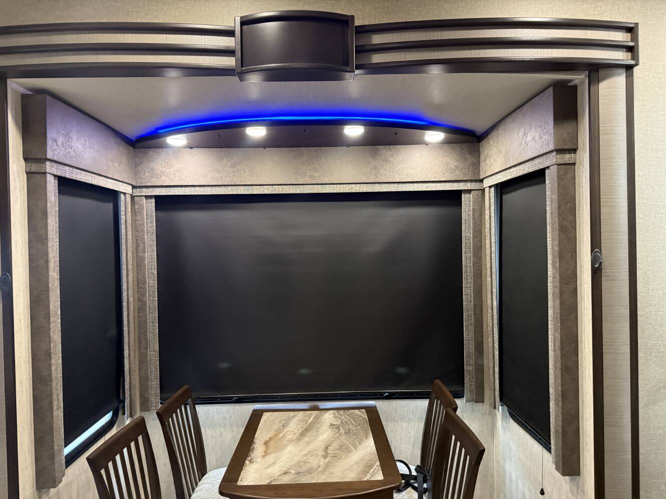 A photo of this 2019 Grand Design MOMENTUM 376TH