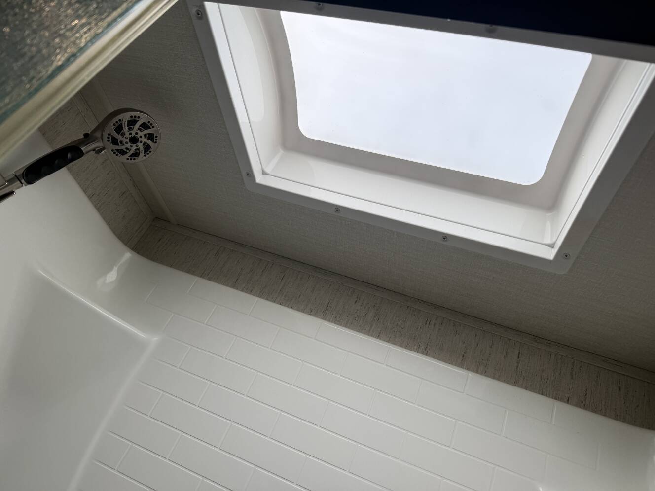 A photo of this 2019 Grand Design MOMENTUM 376TH