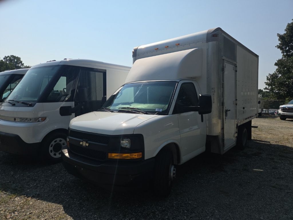 2017 CHEVROLET Express 3500 in Greensboro, NC