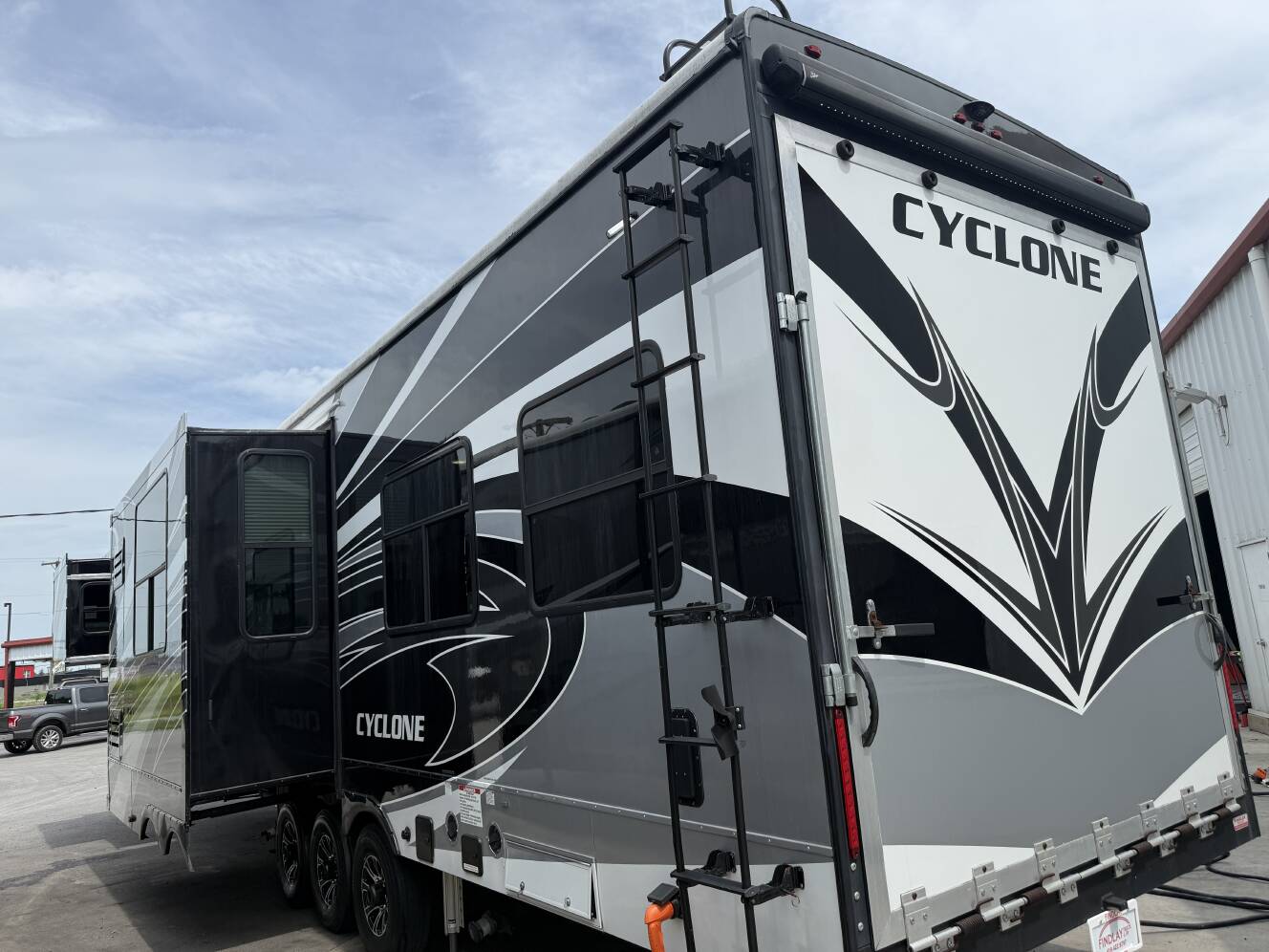A photo of this 2021 Heartland CYCLONE 4007