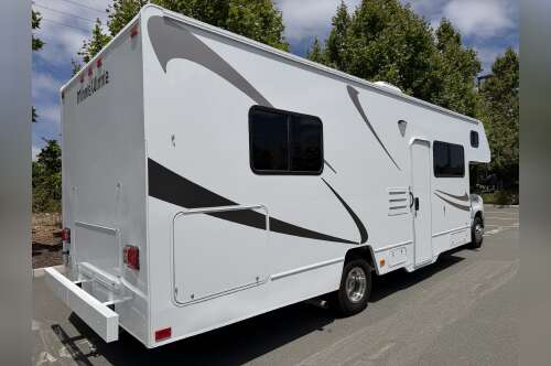 2020 Winnebago MINNIE WINNIE 328QR in newark CA