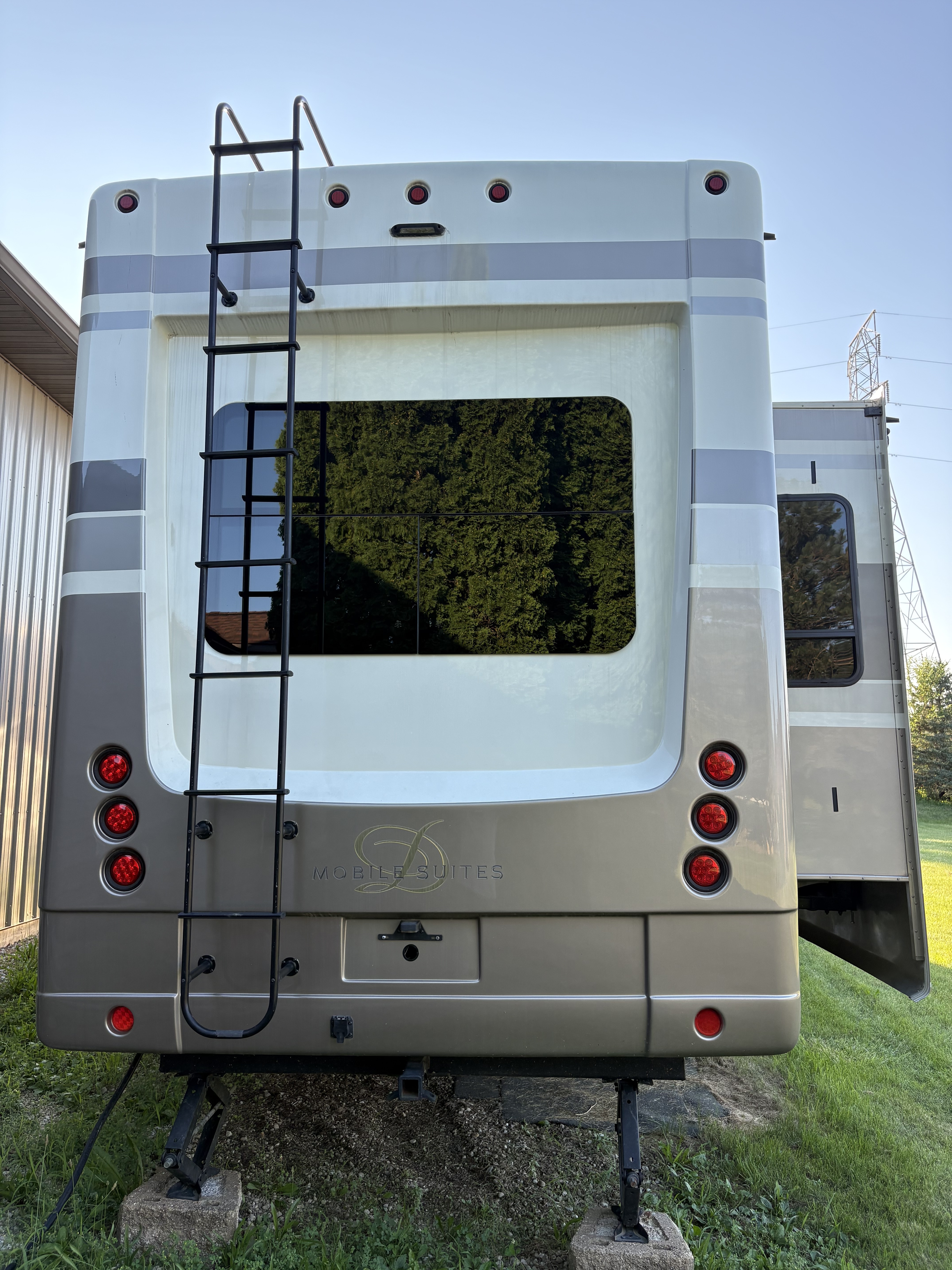 2019 DRV MOBILE SUITES 44 HOUSTON in dunlap IL