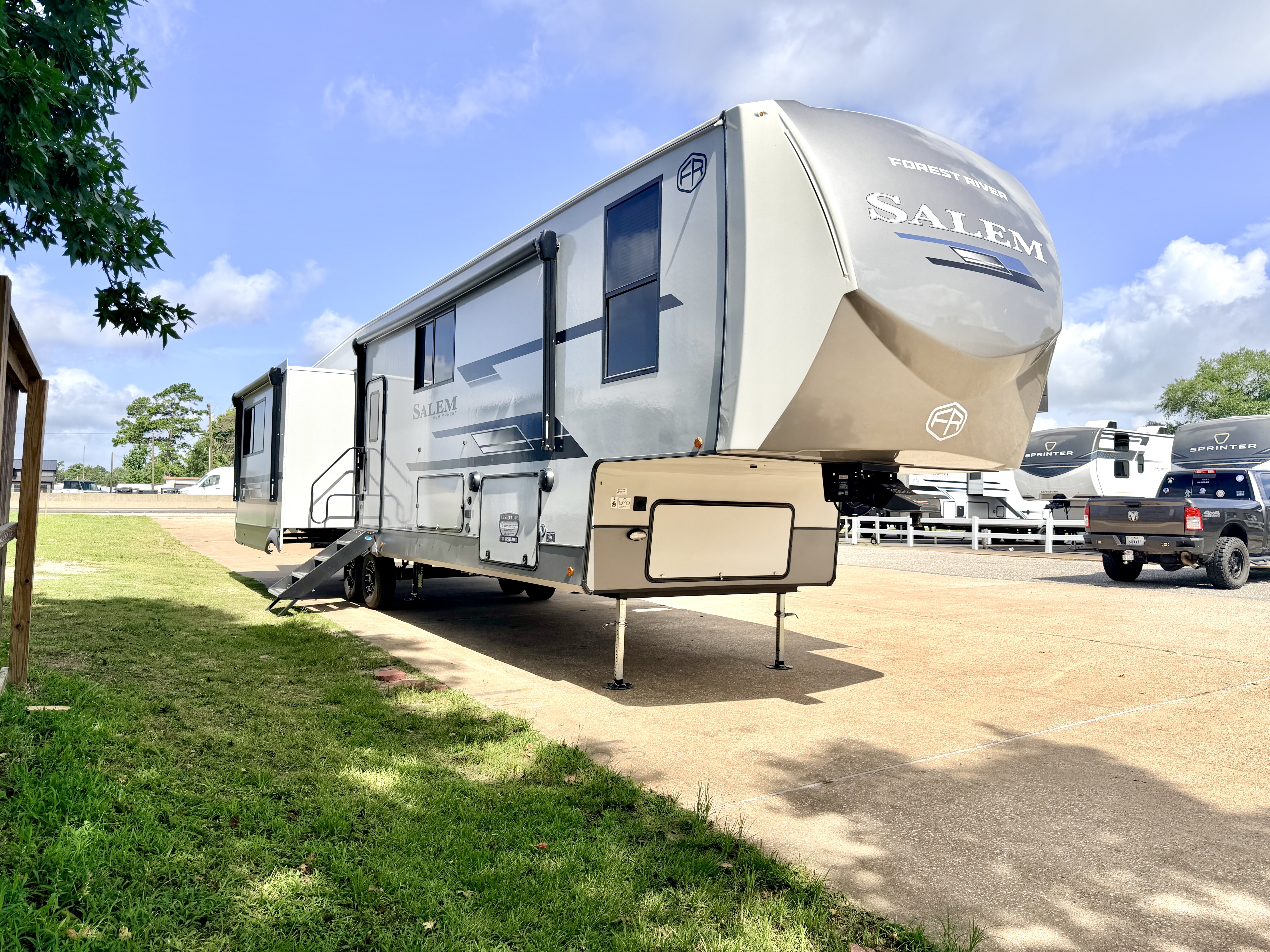 2027 Forest River Salem Hemisphere 373MBRL in nacogdoches TX