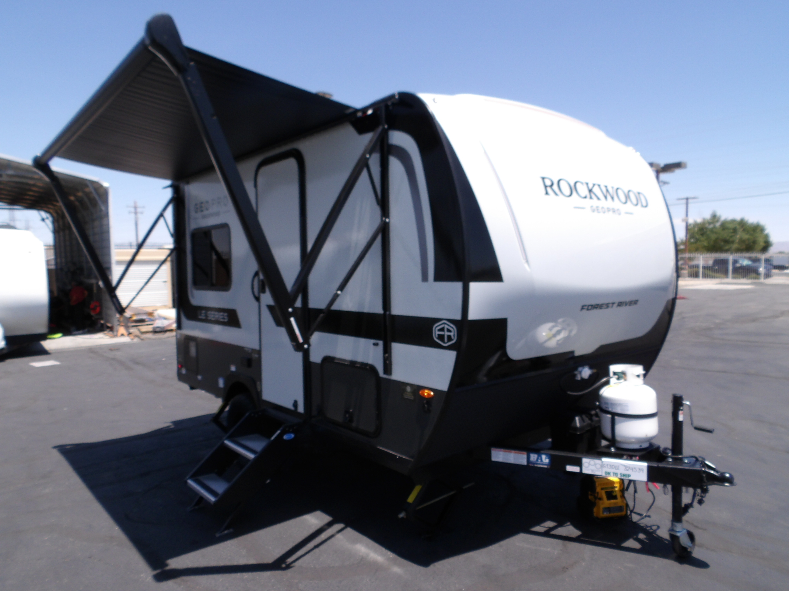 2027 Forest River ROCKWOOD GEO PRO 13DLE in hesperia CA