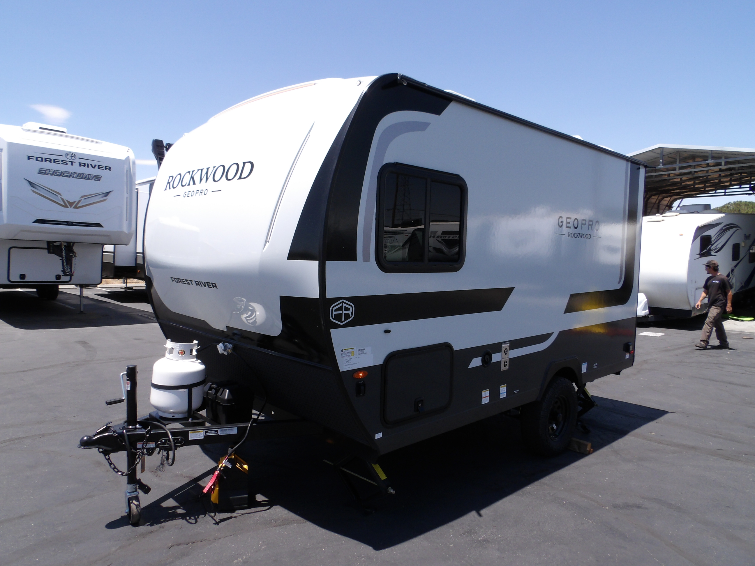 2027 Forest River ROCKWOOD GEO PRO 13DLE in hesperia CA