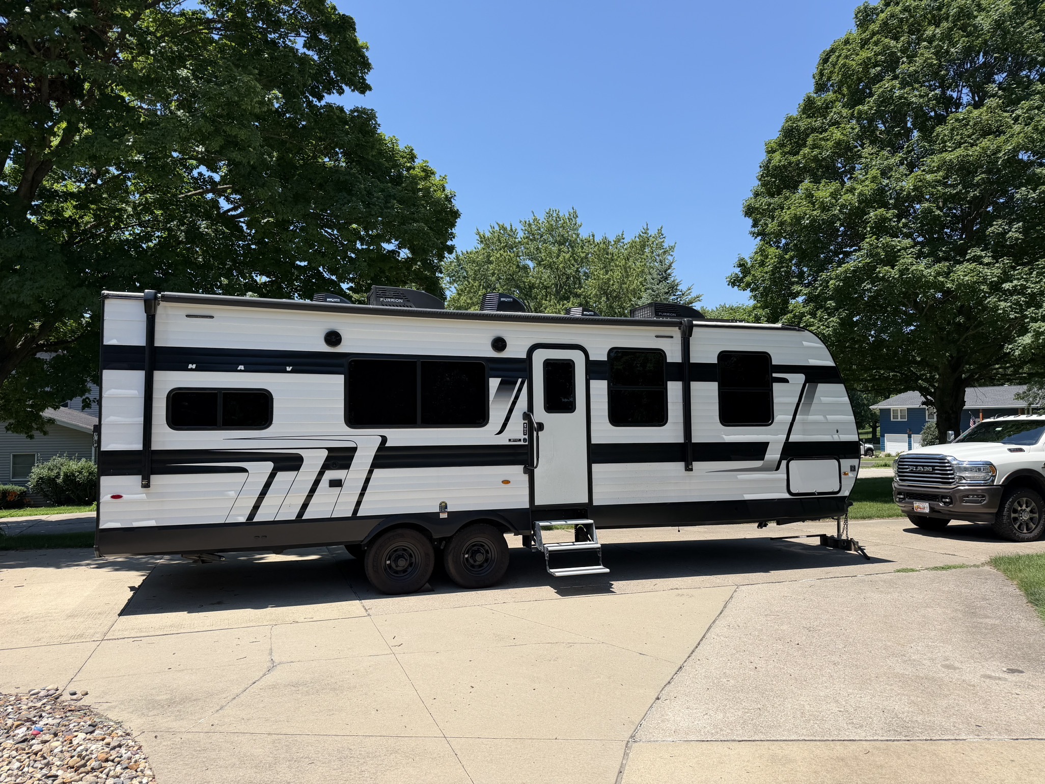 2024 Grand Design MOMENTUM MAV 27MAV RV