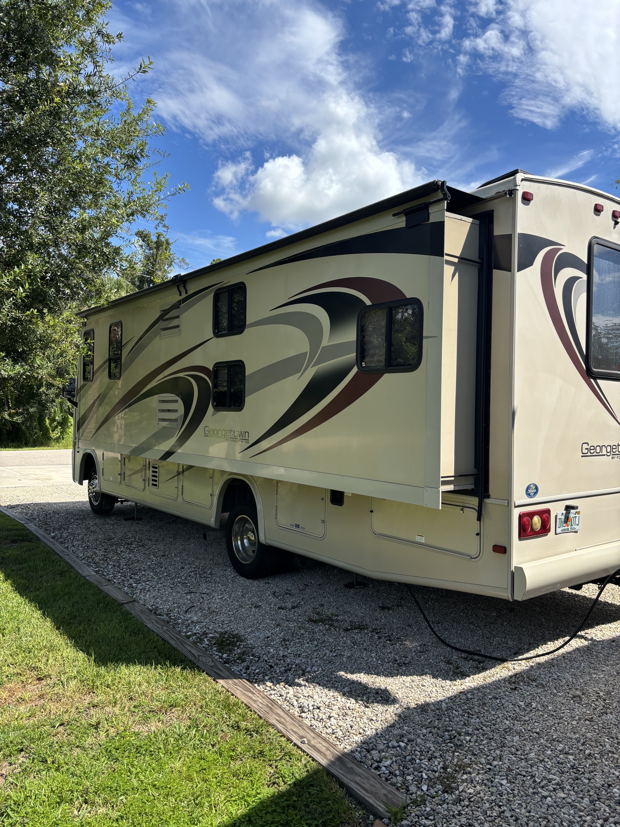 2017 Forest River GEORGETOWN 3 SERIES GT3 31B3 in north port FL