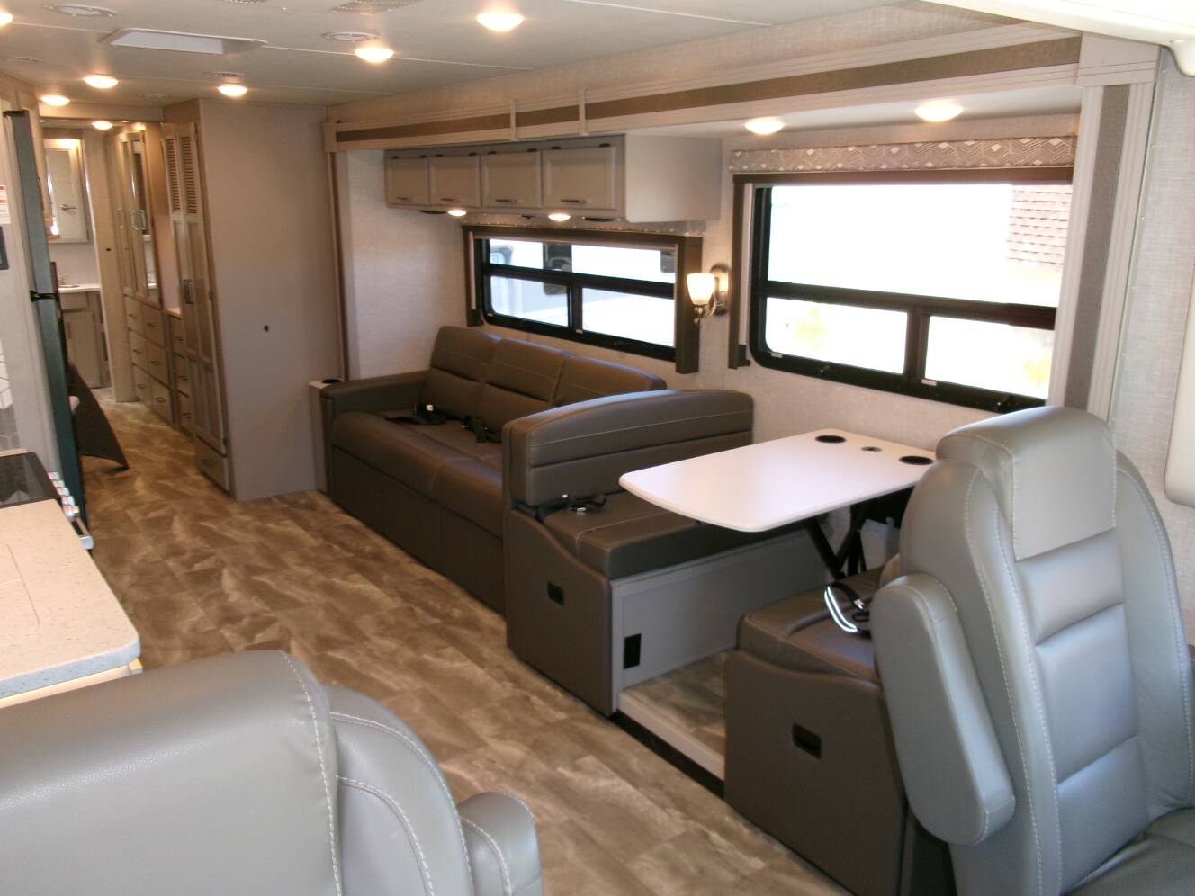 A photo of this 2023 Thor Motor Coach WINDSPORT 35M
