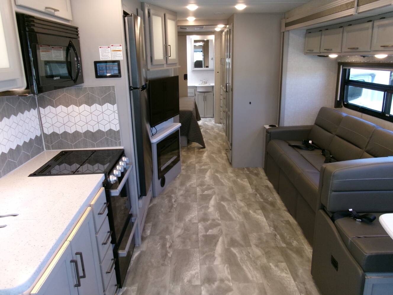 A photo of this 2023 Thor Motor Coach WINDSPORT 35M