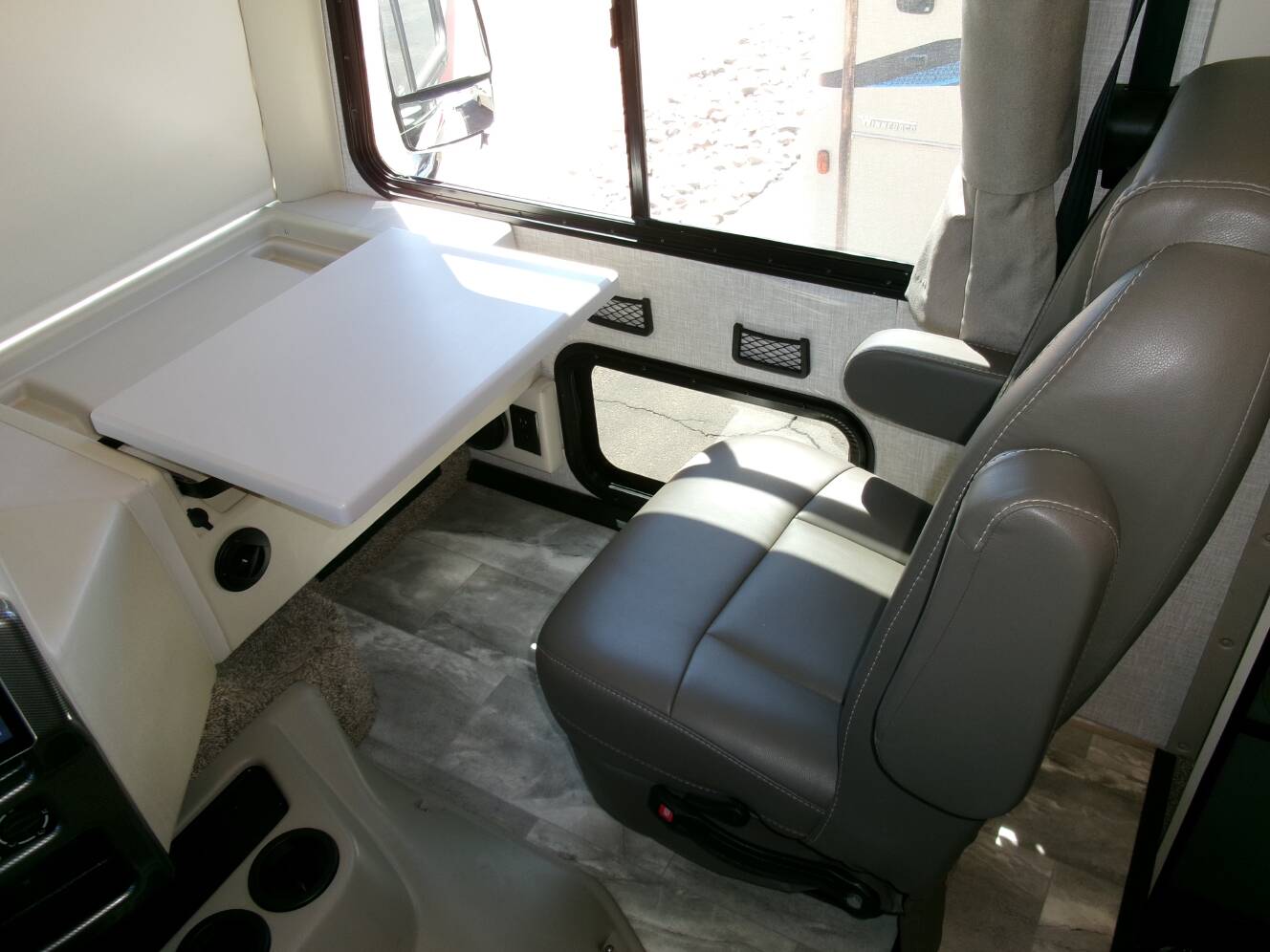 A photo of this 2023 Thor Motor Coach WINDSPORT 35M