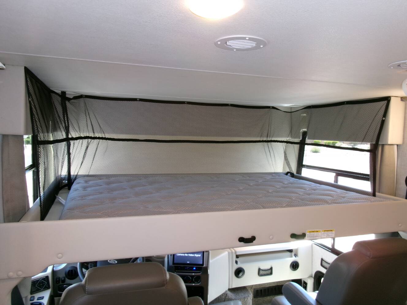 A photo of this 2023 Thor Motor Coach WINDSPORT 35M
