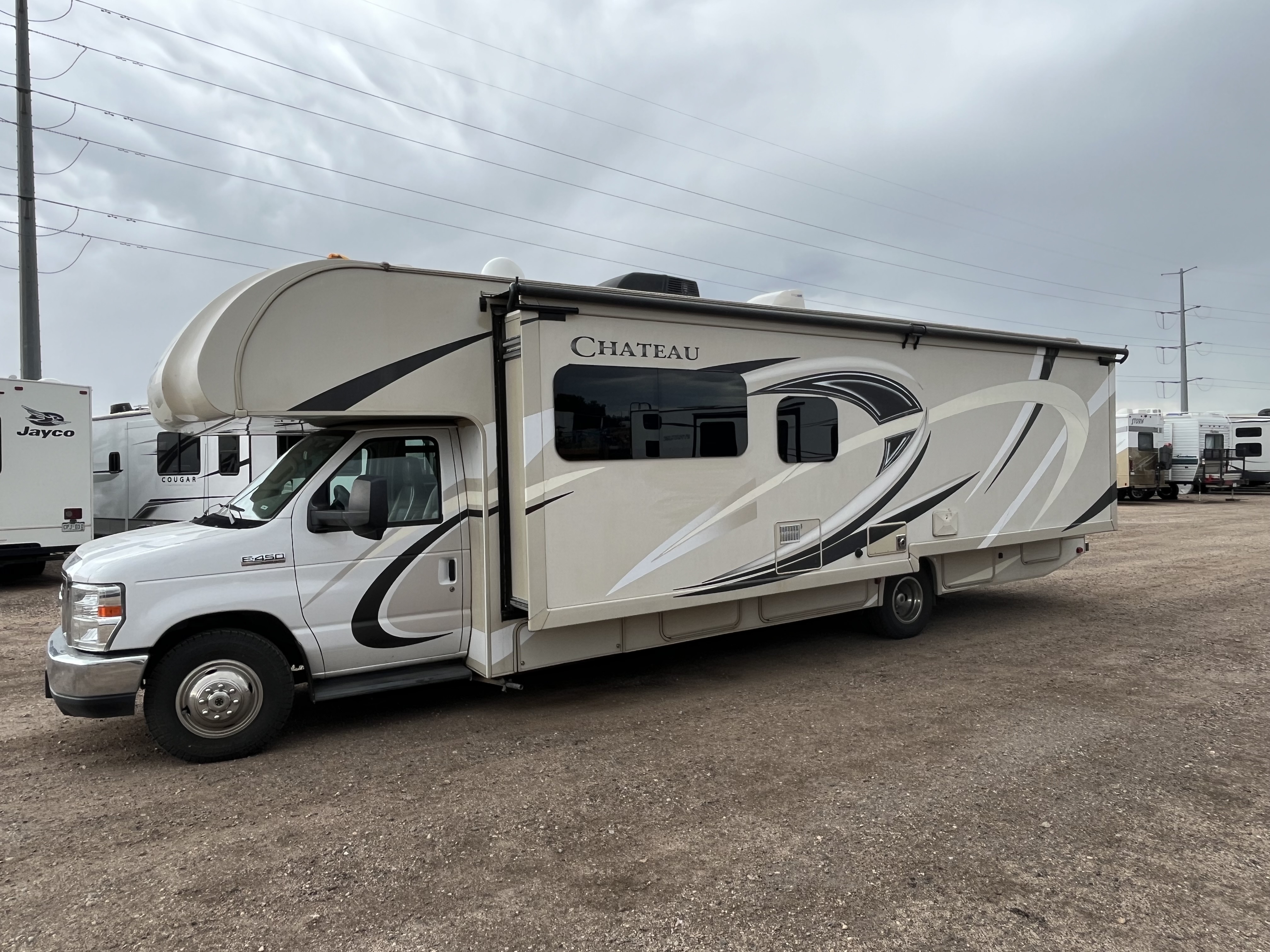 2017 Thor Motor Coach CHATEAU 31W in fort collins CO